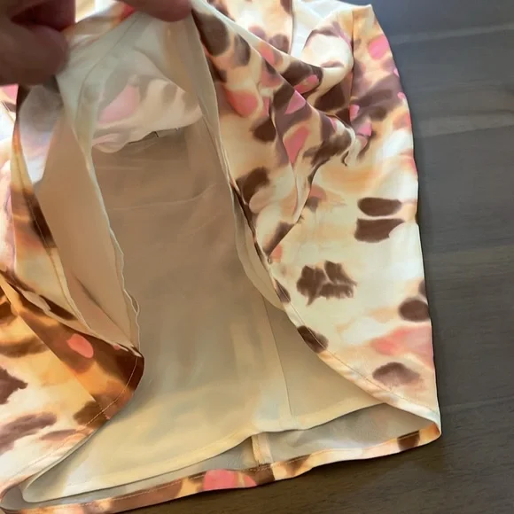 Twist Front Halter Blouse - size XS NWT - Picture 8 of 8